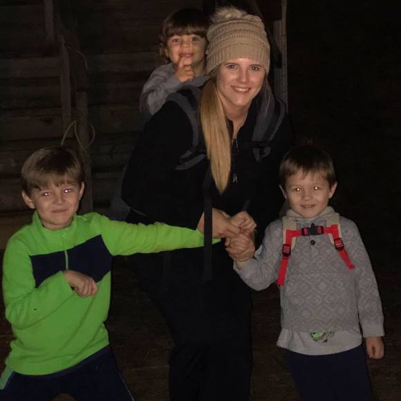 Meet your Posher, Shelby - Picture 1 of 1